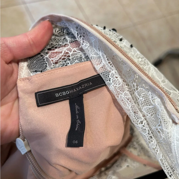 BCBG Tasi black and white striped sequin lace dress size 6 - Picture 4 of 10